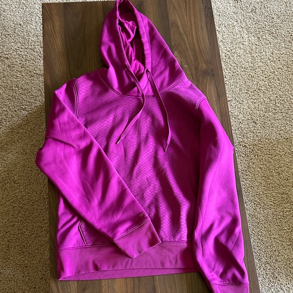 Under Armour Tops - Under Armour Women's Vibrant Pink Hoodie